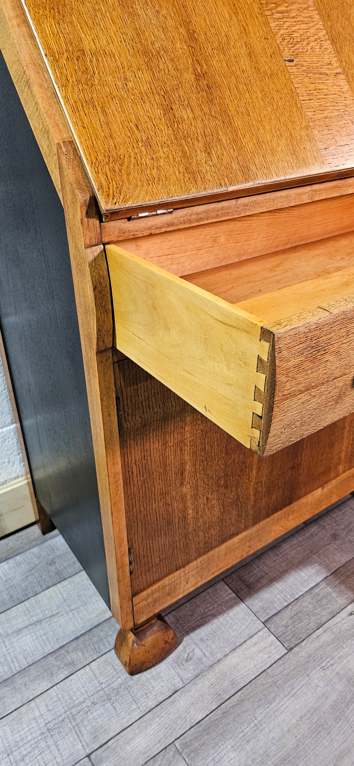 Art Deco era Lebus Drinks Bureau.