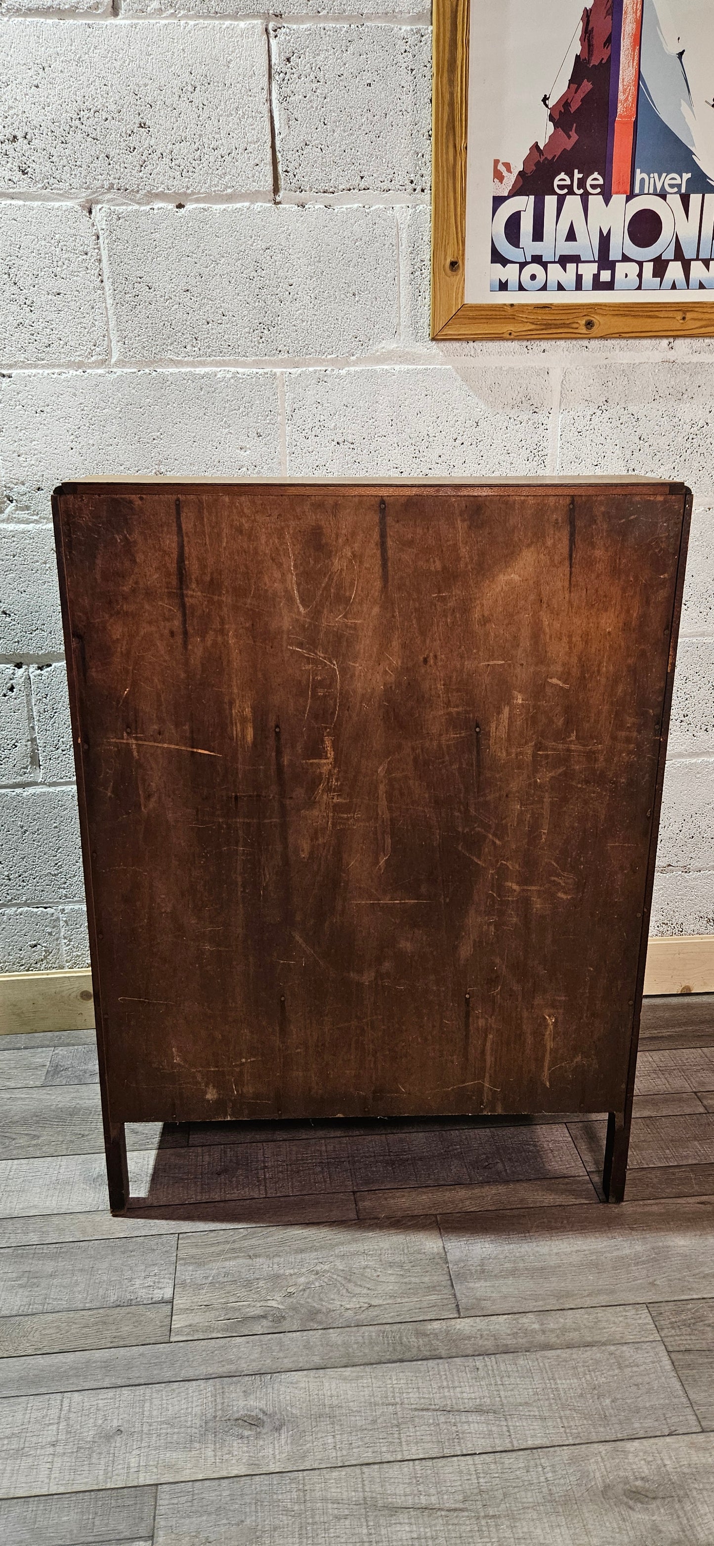 Art Deco era Lebus Drinks Bureau.