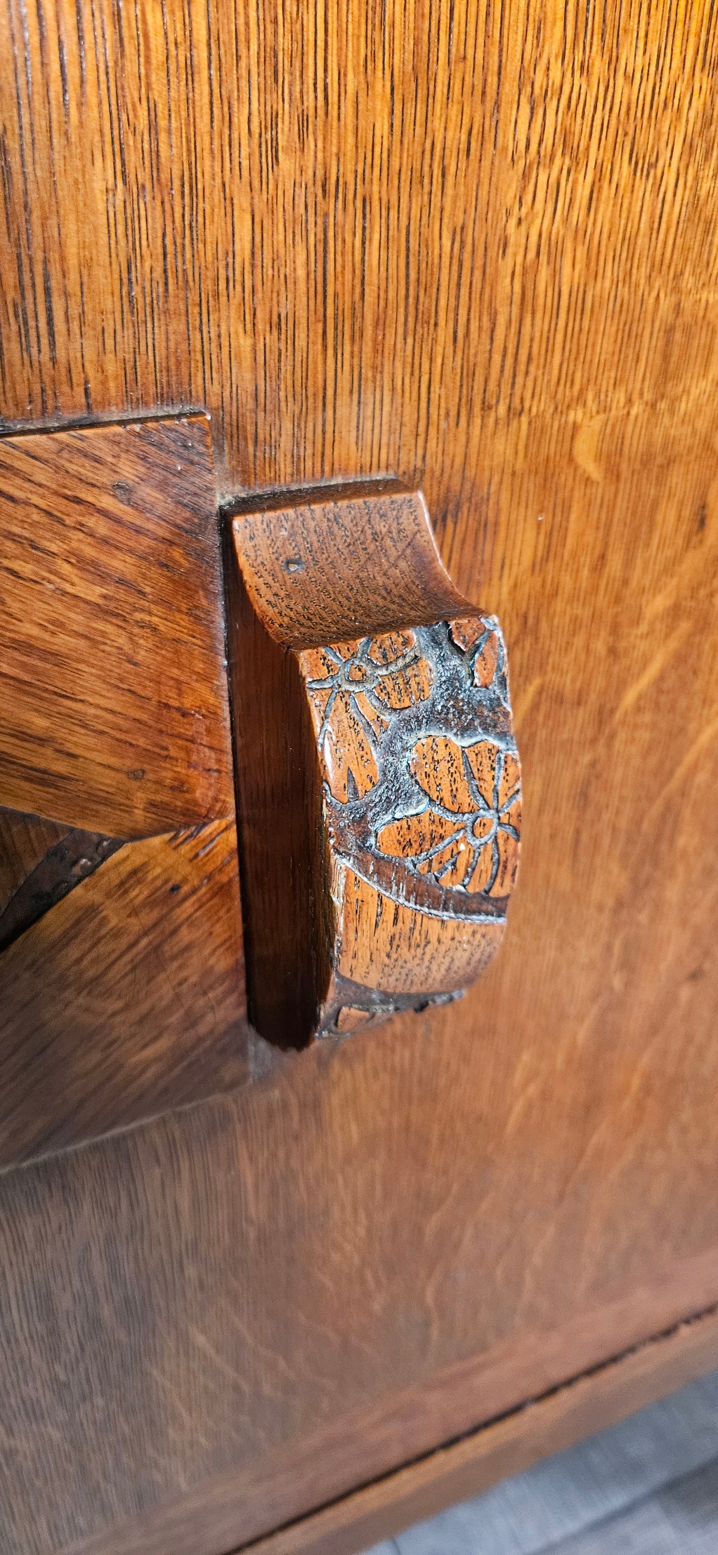 Oak Art Deco Sideboard by Venesta.