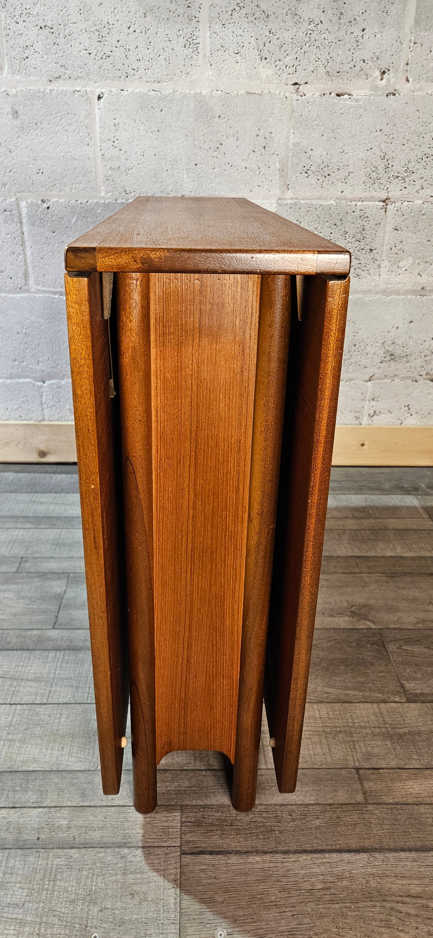 Mid century teak McIntosh drop leaf table and 4 teak chairs.