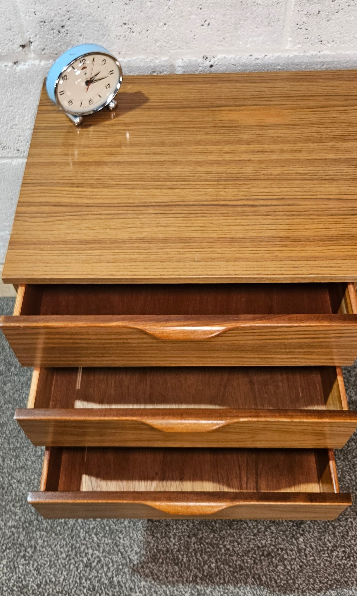 Europa Desk