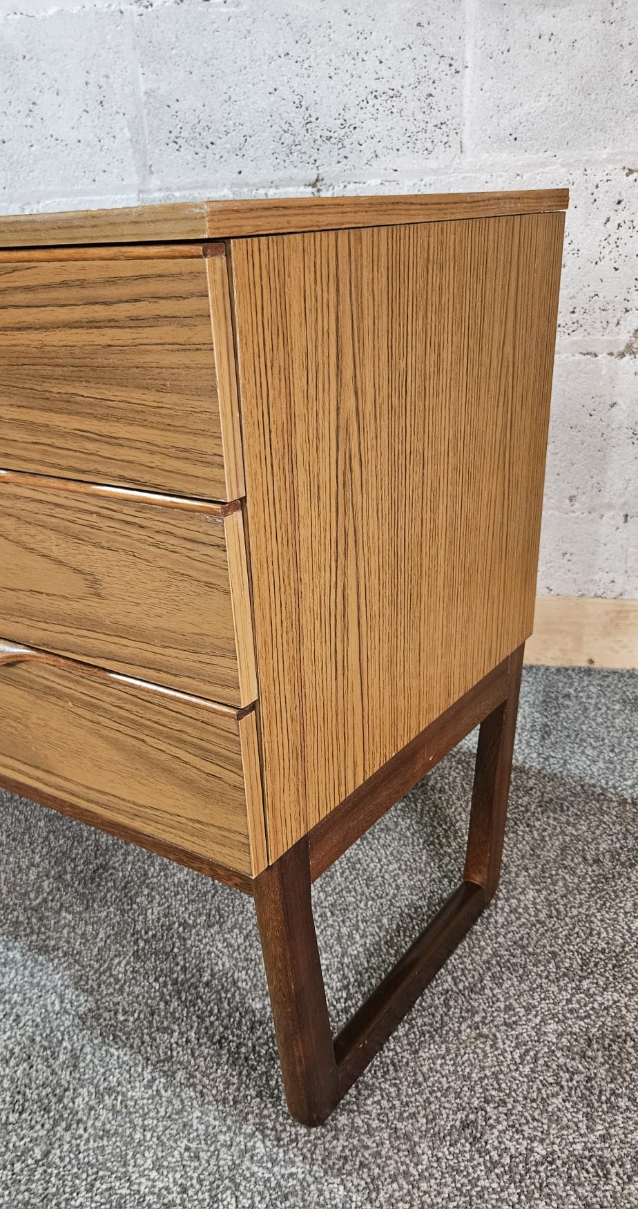 Europa Desk