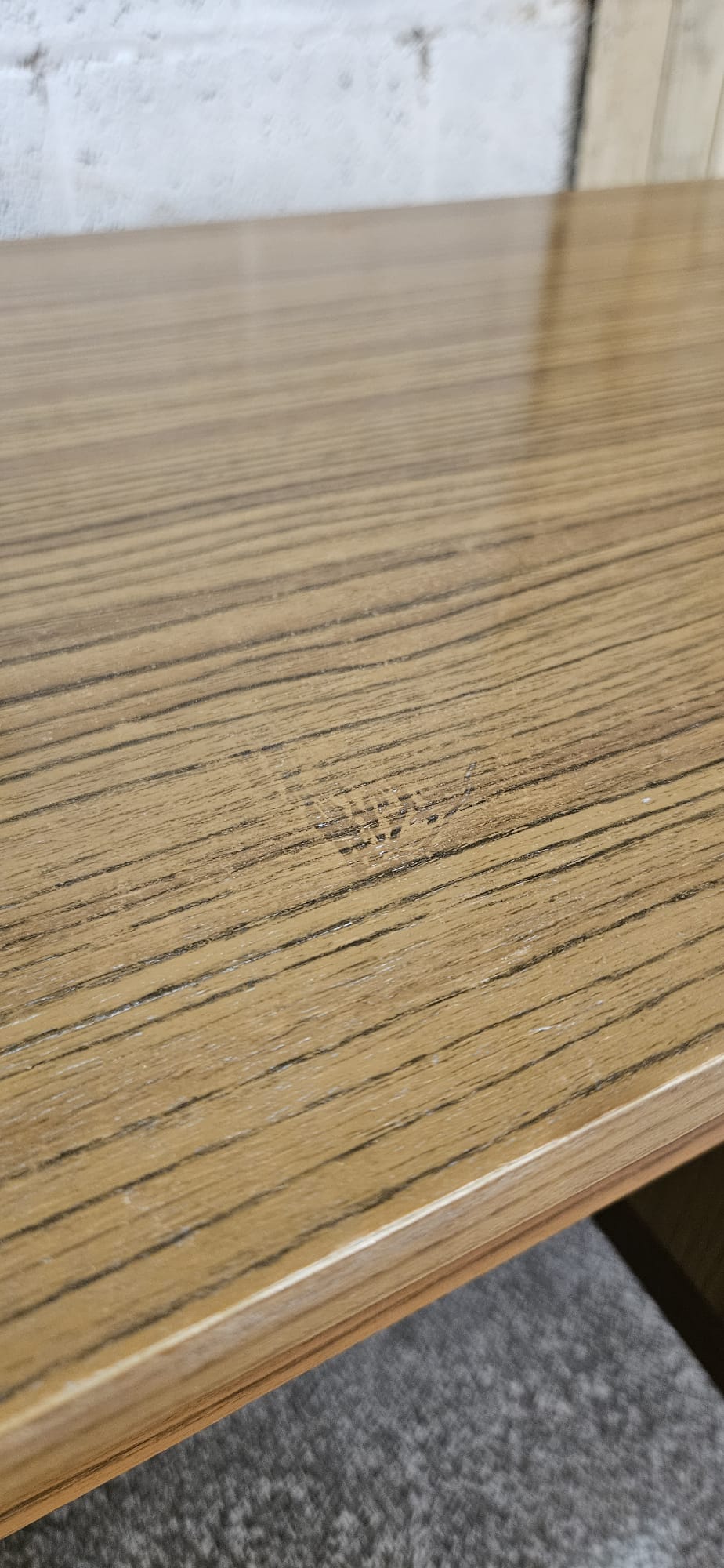 Europa Desk
