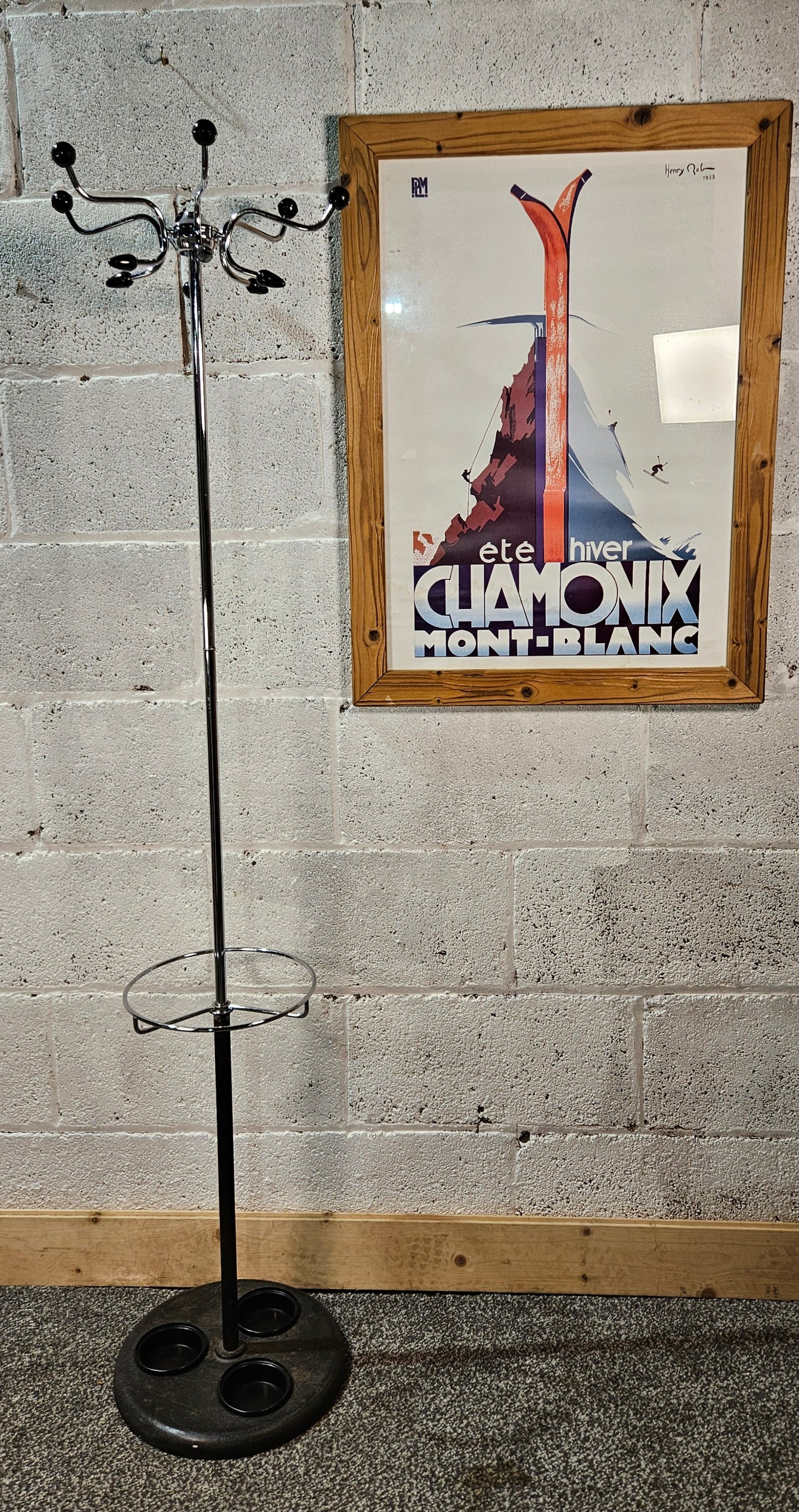 HAGO Coat and Umbrella Stand.