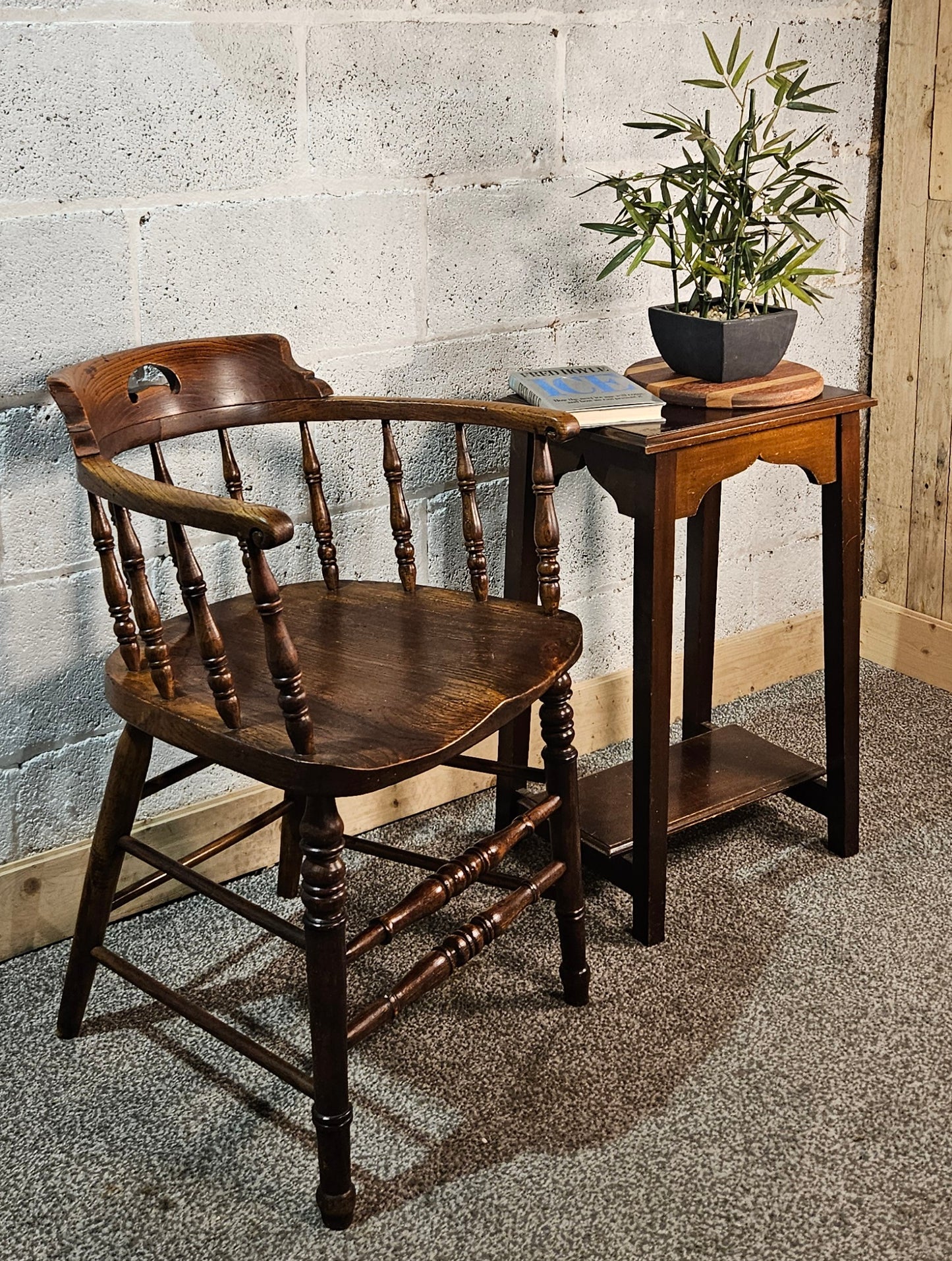 Early 1900s Elm captains chair.