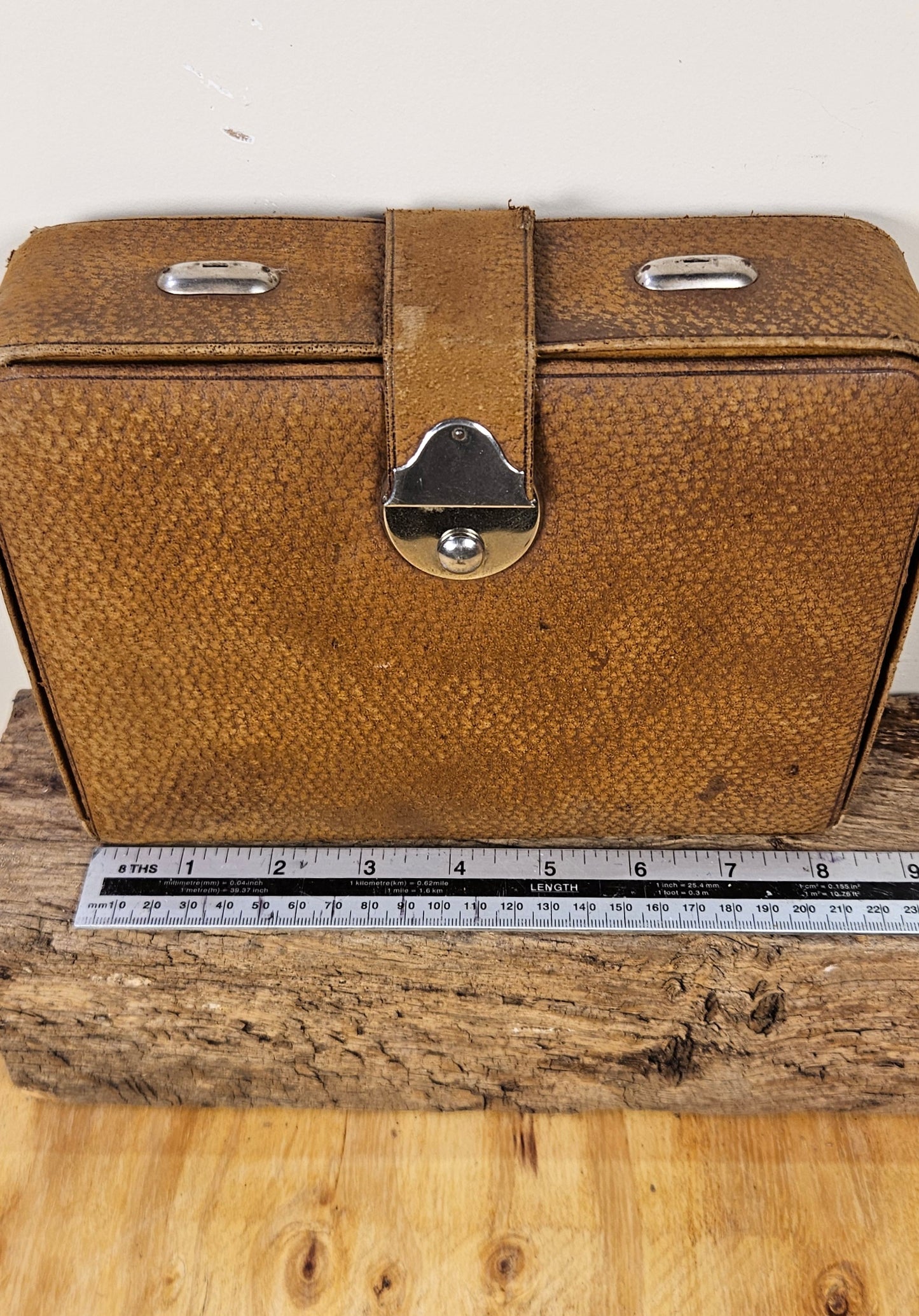 Vintage vanity case.