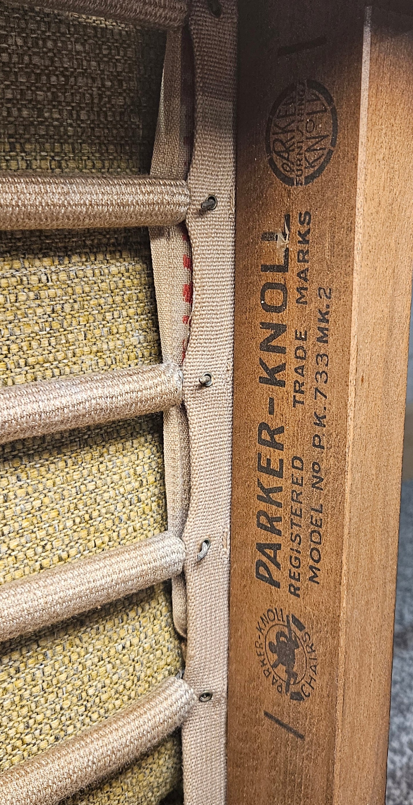 Parker Knoll 733 mk2 lounge chair.