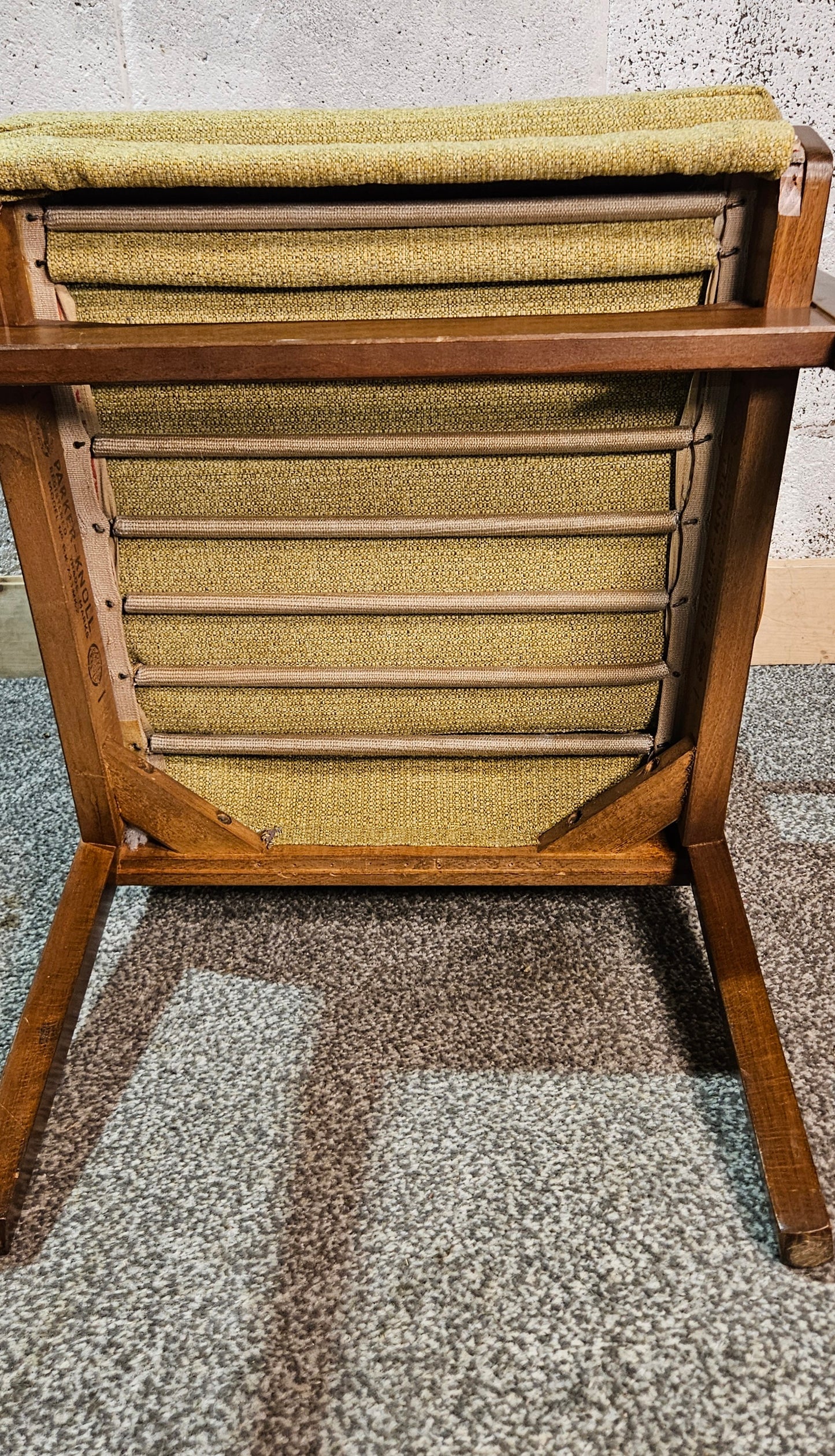 Parker Knoll 733 mk2 lounge chair.