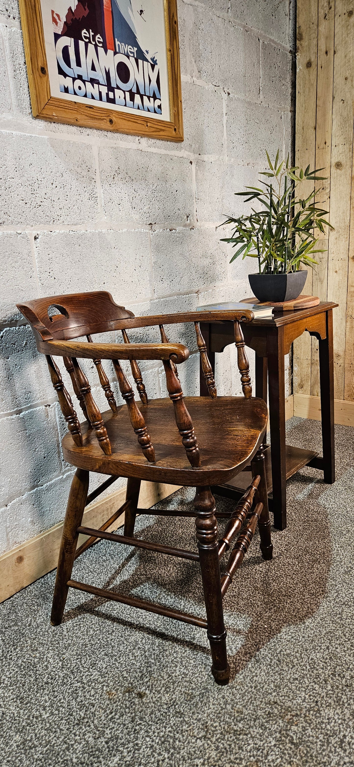 Early 1900s Elm captains chair.