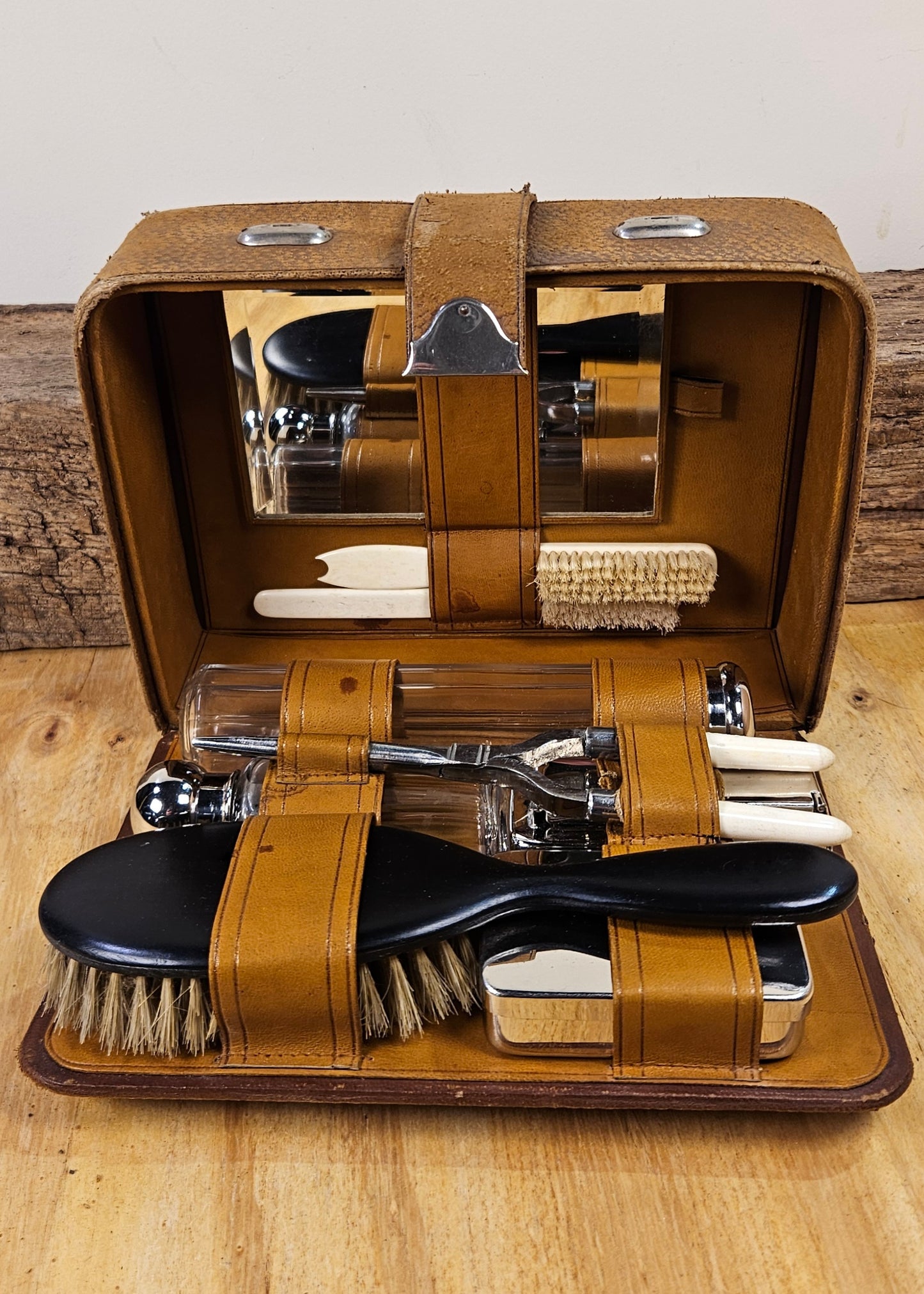 Vintage vanity case.
