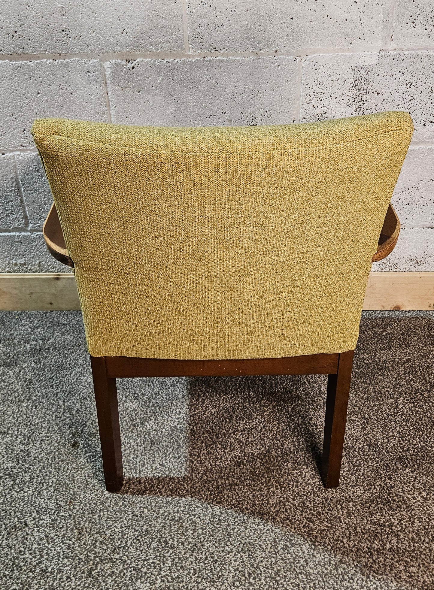 Parker Knoll 733 mk2 lounge chair.
