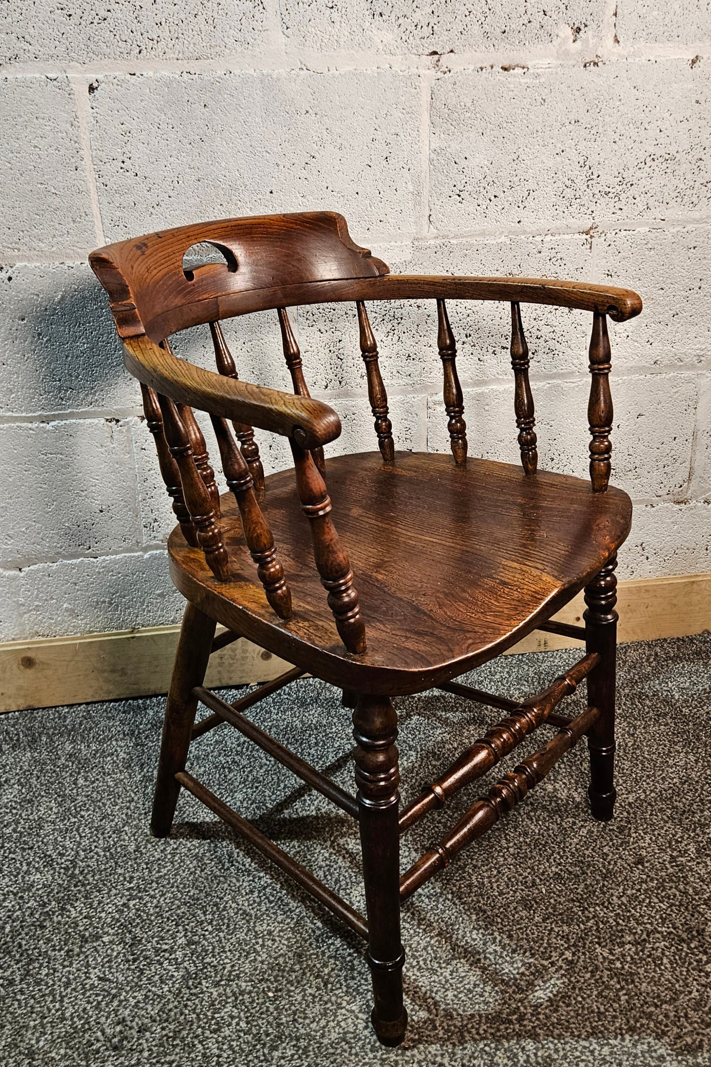 Early 1900s Elm captains chair.